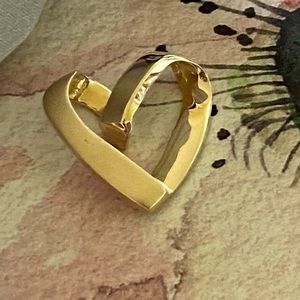 14 Karat Gold Heart Pendant